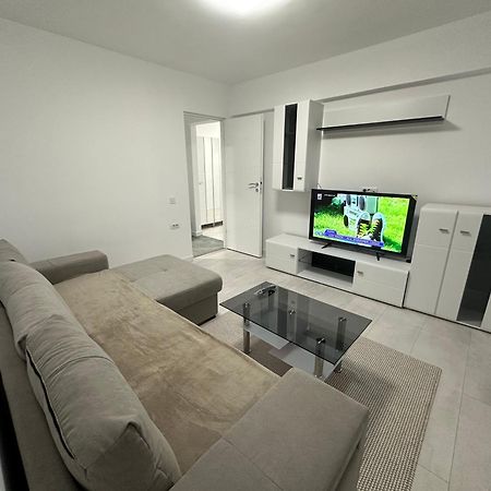Apartament Ultra Central 3 Hunedoara Exterior foto