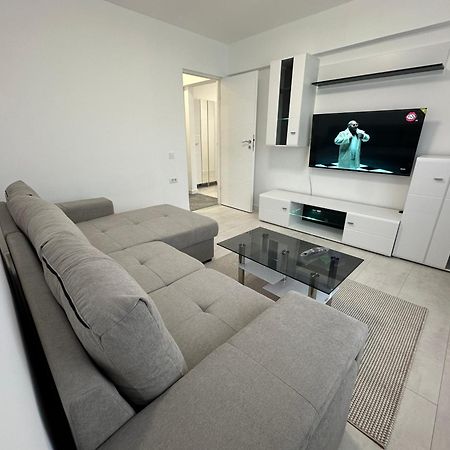 Apartament Ultra Central 3 Hunedoara Exterior foto